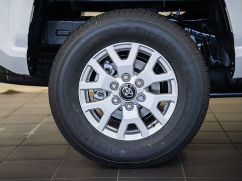 New 2026 Toyota Tacoma SR5 AWD/4WD image 17