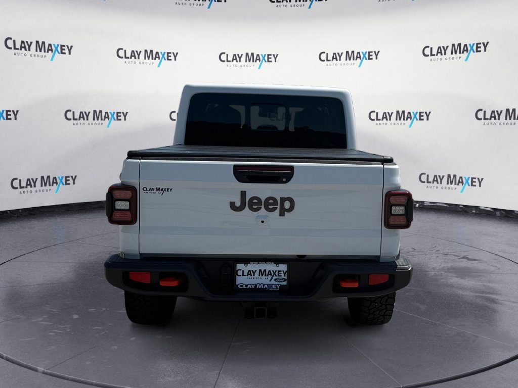 Used 2025 Jeep Gladiator Mojave AWD/4WD image 4