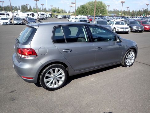 Used 2013 Volkswagen Golf TDI image 5