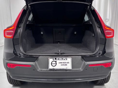 Certified 2026 Volvo XC40 B5 Plus AWD/4WD image 28