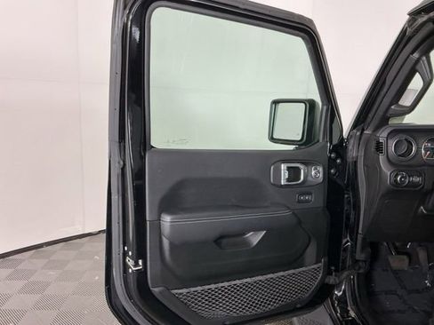Used 2021 Jeep Wrangler Unlimited Sahara w/ Uconnect 4C Nav & Sound Group AWD/4WD image 12