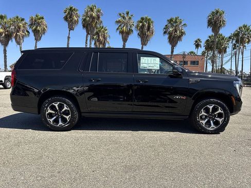 New 2026 GMC Yukon XL AT4 Ultimate w/ LPO, Floor Liner Package AWD/4WD image 3