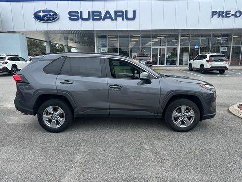 Used 2022 Toyota RAV4 XLE image 2