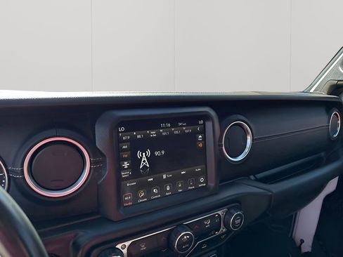 Used 2022 Jeep Wrangler Unlimited Sahara 4xe image 35