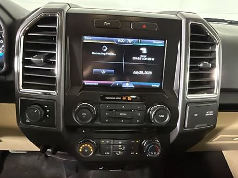 Used 2015 Ford F150 XLT w/ Equipment Group 302A Luxury AWD/4WD image 22
