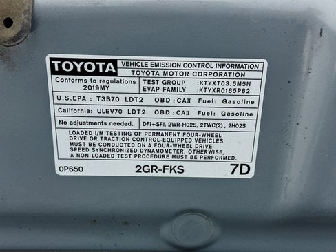 Used 2019 Toyota Tacoma TRD Off-Road AWD/4WD image 19