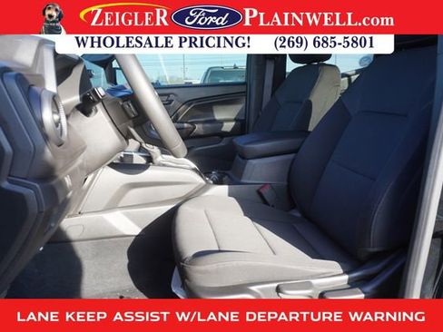 Used 2024 Chevrolet Colorado Trail Boss image 12