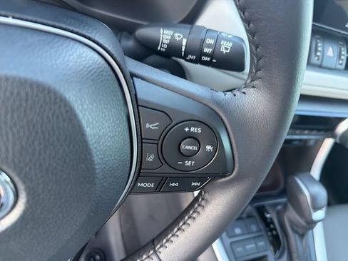 Certified 2025 Toyota RAV4 Limited FWD image 18
