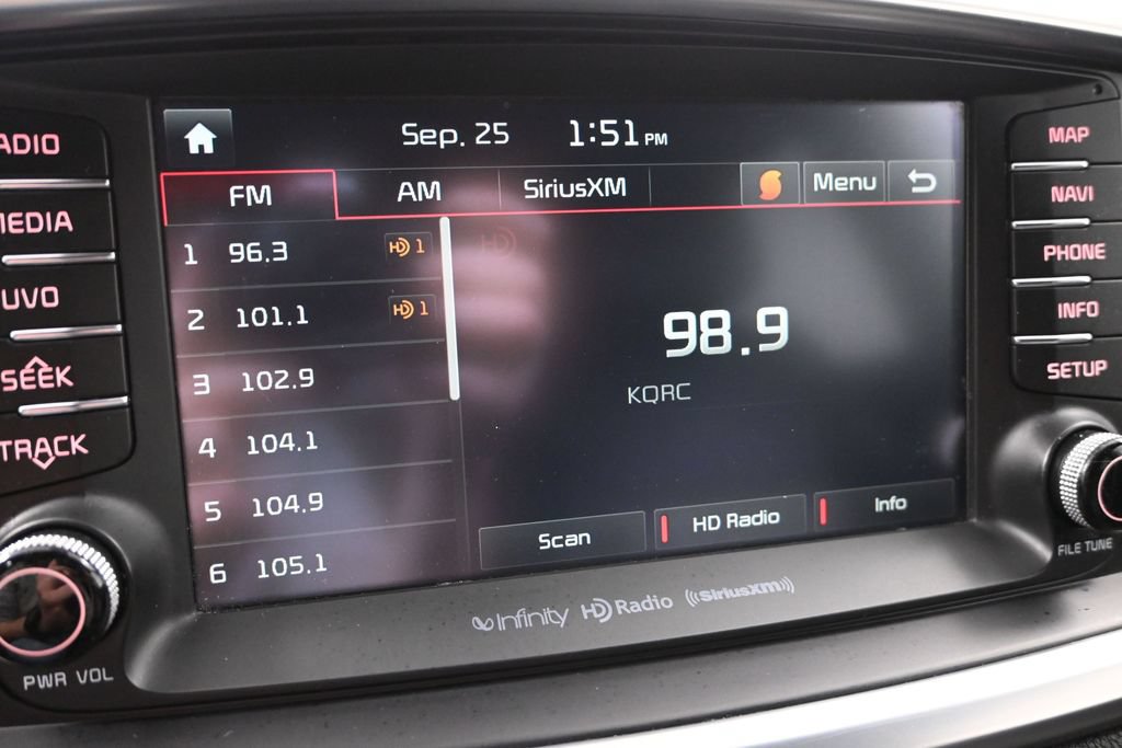 Used 2016 Kia Sorento SX w/ SXL Technology Package AWD/4WD image 19