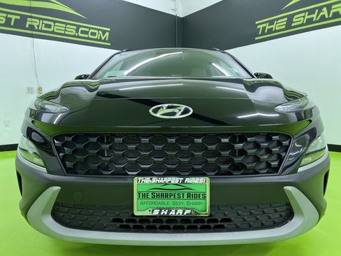 Used 2023 Hyundai Kona SEL AWD/4WD image 3