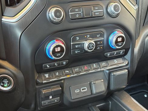 Certified 2022 GMC Sierra 2500 AT4 w/ AT4 Preferred Package AWD/4WD image 20