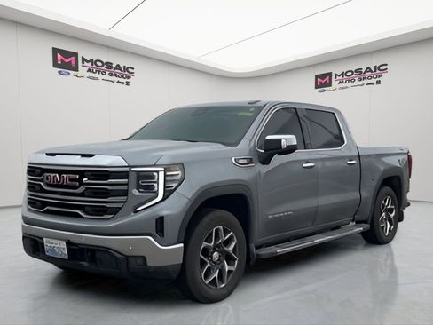 Used 2024 GMC Sierra 1500 SLT w/ SLT Premium Package image 3