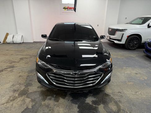 Used 2019 Chevrolet Malibu Premier w/ Sun and Wheel Package image 3
