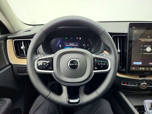 New 2026 Volvo XC60 B5 Ultra w/ Climate Package image 21