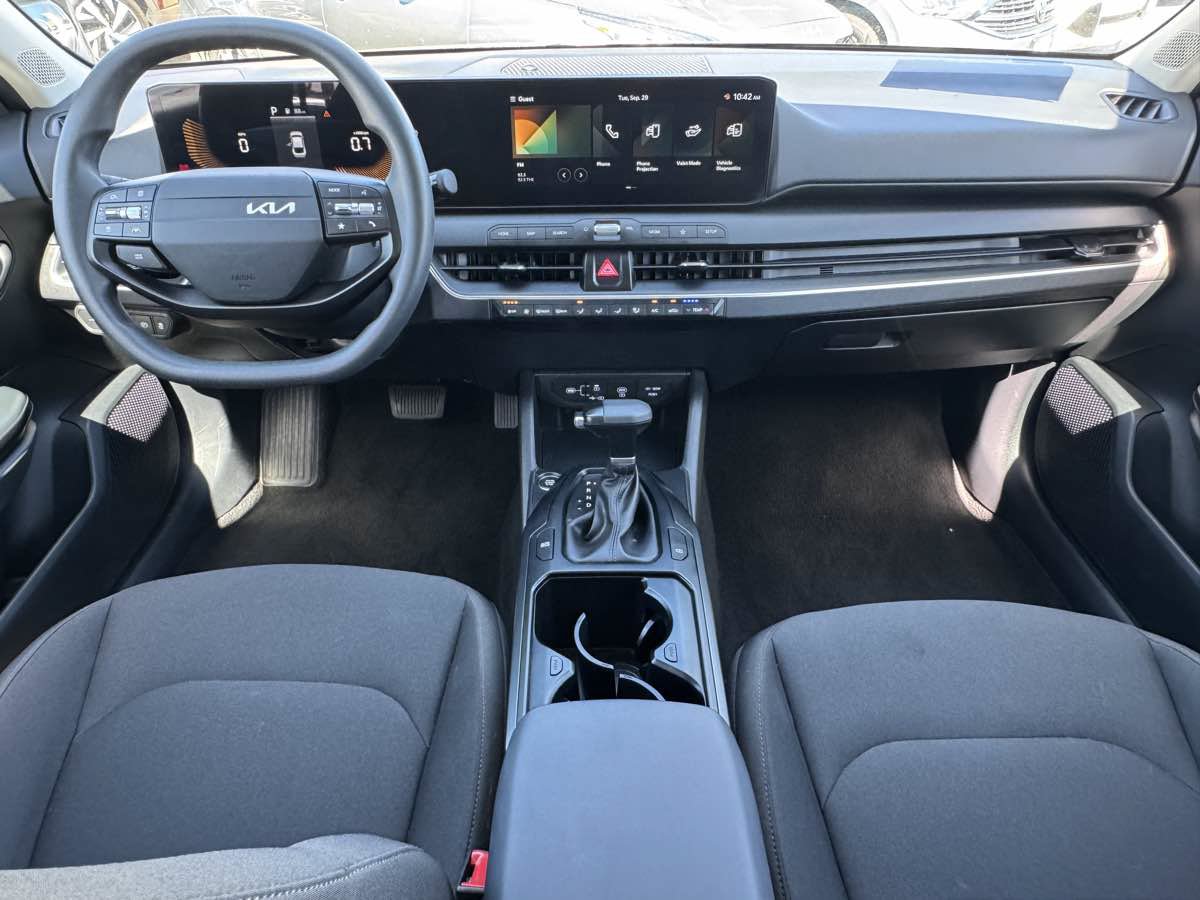 Used 2026 Kia K4 FWD image 22