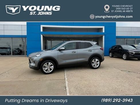 Used 2024 Buick Encore GX Preferred w/ Comfort Package AWD/4WD image 2