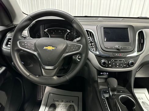 Used 2023 Chevrolet Equinox LT w/ Driver Convenience Package image 8