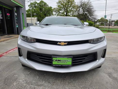 Used 2016 Chevrolet Camaro LT RWD image 8