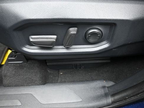 Used 2023 Toyota Tundra Limited AWD/4WD image 8