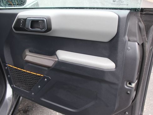 Used 2023 Ford Bronco Badlands AWD/4WD image 12
