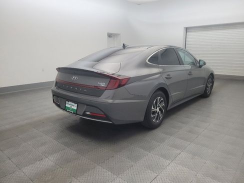 Used 2023 Hyundai Sonata Blue FWD image 9