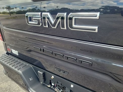 Used 2026 GMC Sierra 1500 AT4 w/ Technology Package AWD/4WD image 7