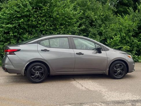 Used 2020 Nissan Versa S FWD image 27