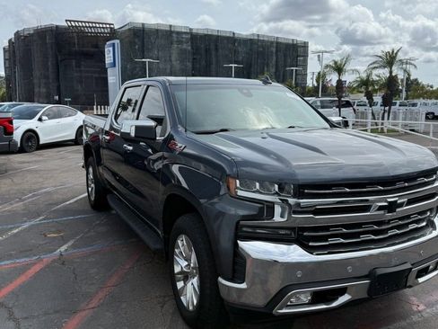 Used 2021 Chevrolet Silverado 1500 LTZ w/ LTZ Premium Package AWD/4WD image 3