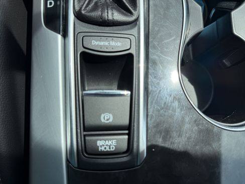 Used 2019 Acura TLX FWD image 29