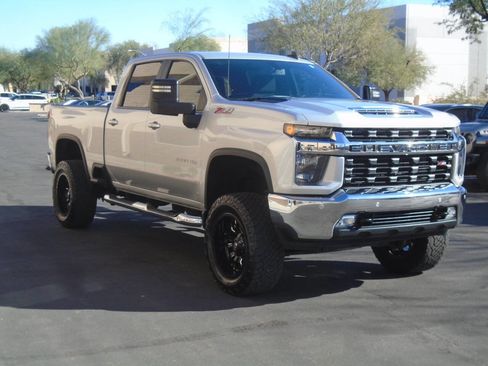 Used 2020 Chevrolet Silverado 2500 LT w/ All Star Edition image 2
