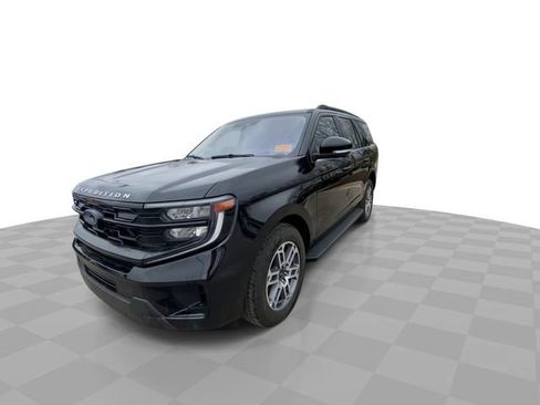 Used 2025 Ford Expedition Active AWD/4WD image 6