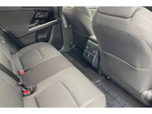Used 2024 Subaru Solterra AWD/4WD image 18