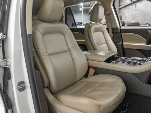 Used 2022 Lincoln Aviator 2WD image 31