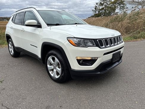 Certified 2021 Jeep Compass Latitude image 2