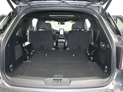 Used 2024 Ford Explorer ST w/ Equipment Group 401A image 11