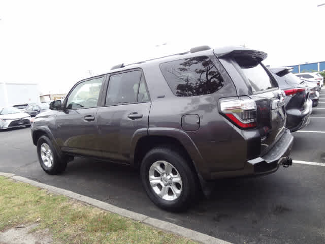 Used 2023 Toyota 4Runner SR5 AWD/4WD image 6