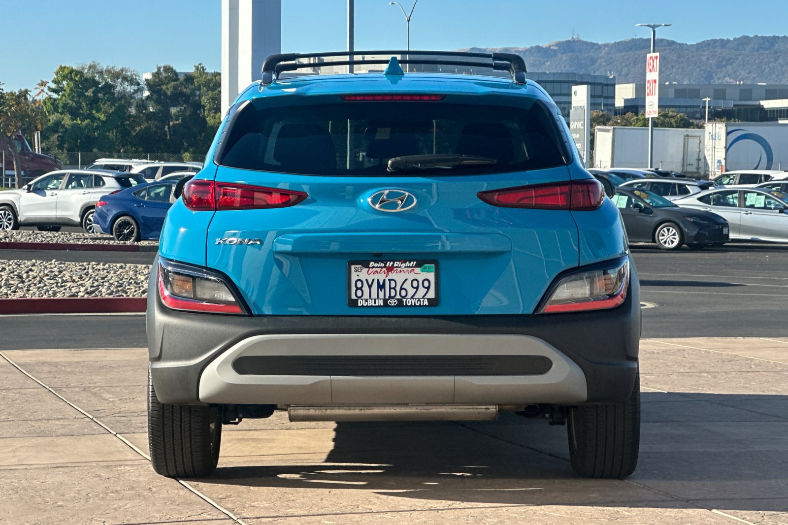 Used 2022 Hyundai Kona SEL w/ Convenience Package FWD image 5