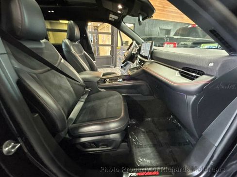 Used 2025 Ford Explorer ST AWD/4WD image 25