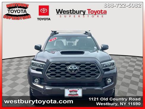 Certified 2022 Toyota Tacoma TRD Sport w/ Technology Package AWD/4WD image 3
