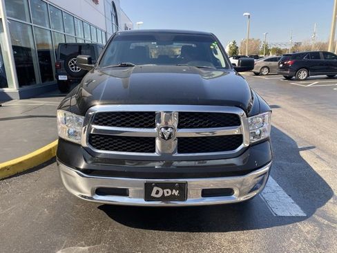 Used 2022 RAM 1500 Classic SLT image 3