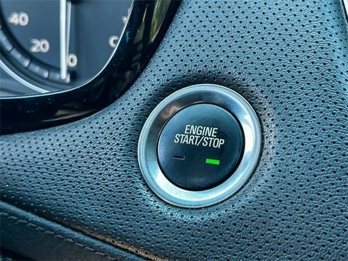 Used 2022 Cadillac XT5 Sportv w/ Technology Package image 22