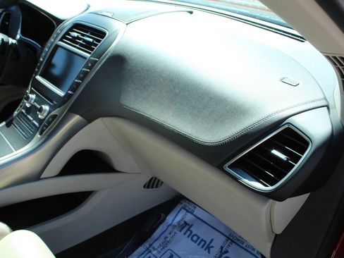 Used 2016 Lincoln MKX Reserve w/ Technology Package image 34