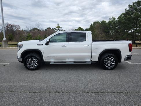 Used 2025 GMC Sierra 1500 SLT w/ SLT Premium Plus Package image 2