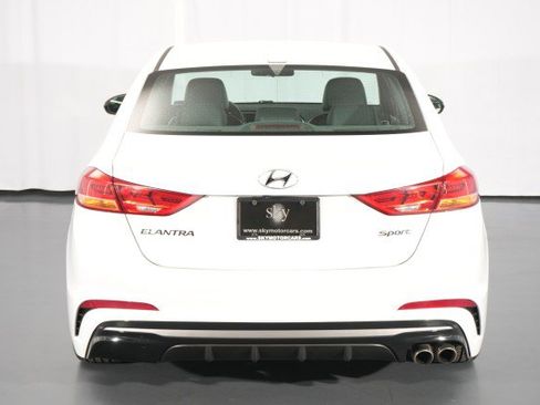 Used 2018 Hyundai Elantra Sport w/ Cargo Package FWD image 12