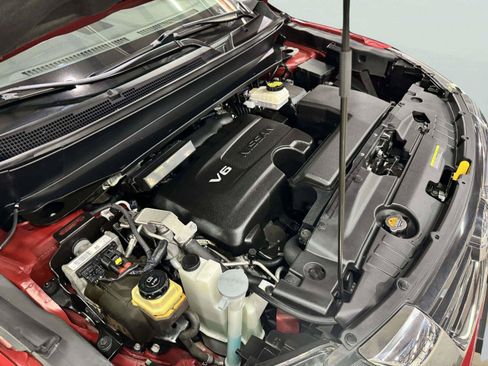 Used 2019 Nissan Pathfinder SL FWD image 59