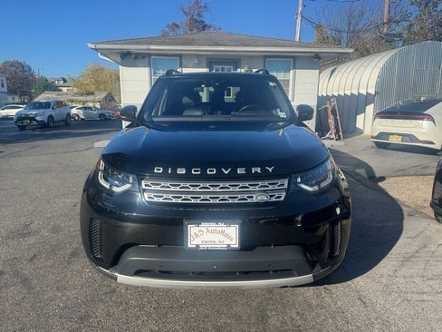 Used 2018 Land Rover Discovery HSE image 2