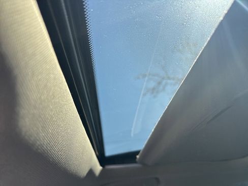 Used 2023 Nissan Altima 2.5 SV w/ SV Premium Package image 12