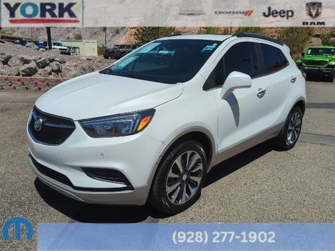 Used 2021 Buick Encore Preferred w/ Safety Package II AWD/4WD image 1