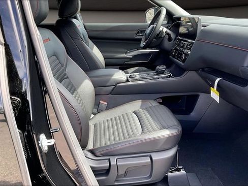 New 2026 Nissan Pathfinder Rock Creek image 11