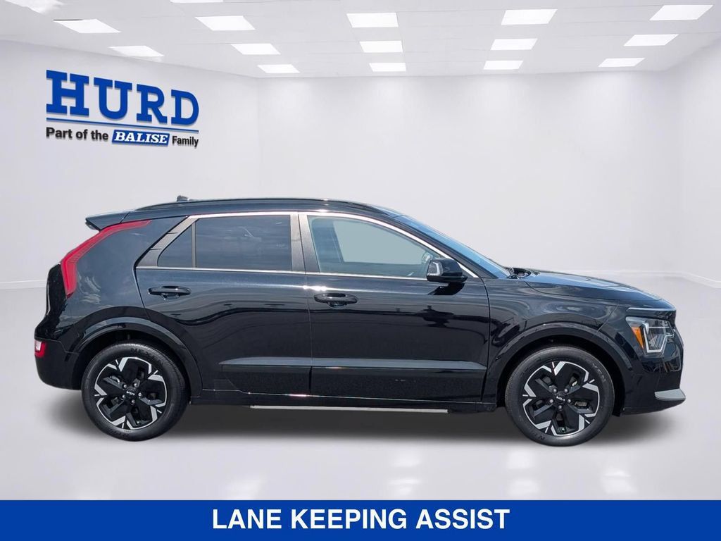 Used 2023 Kia Niro Wind w/ Wind Preserve Package FWD image 2